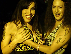 Nikki world tour 2014 Lascivious Nikki wild on her World